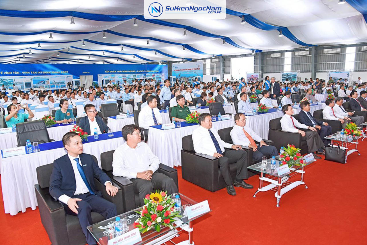 Cho thuê bàn ghế tổ chức sự kiện