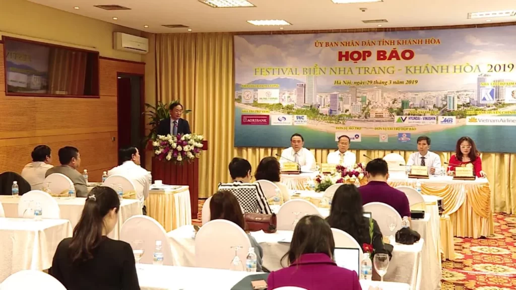 Xin giấy phép tổ chức họp báo tại Nha Trang