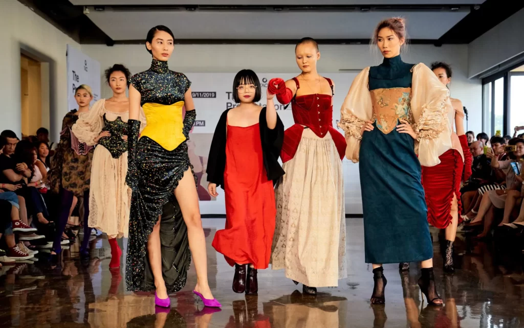 Xin giấy phép tổ chức chương trình biểu diễn thời trang tại Nha Trang