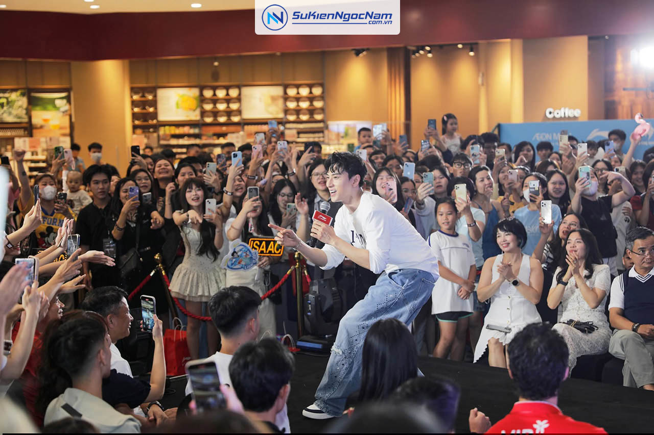 tổ chức sự kiện cùng LI-NINH và ca sĩ ISAAC