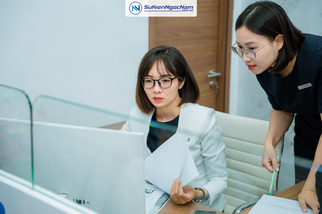 Tổ chức sự kiện khai trương dịch vụ ngoại hối