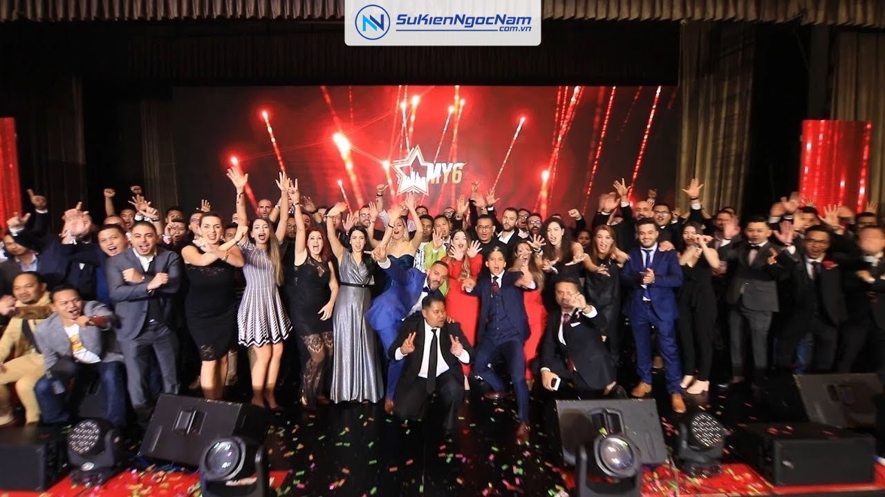 Chủ đề Year End Party theo trend