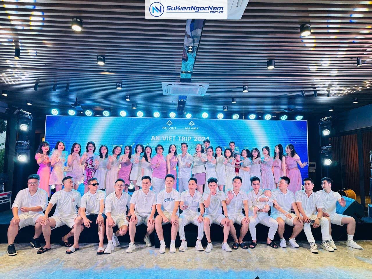 Dịch vụ tổ chức gala dinner