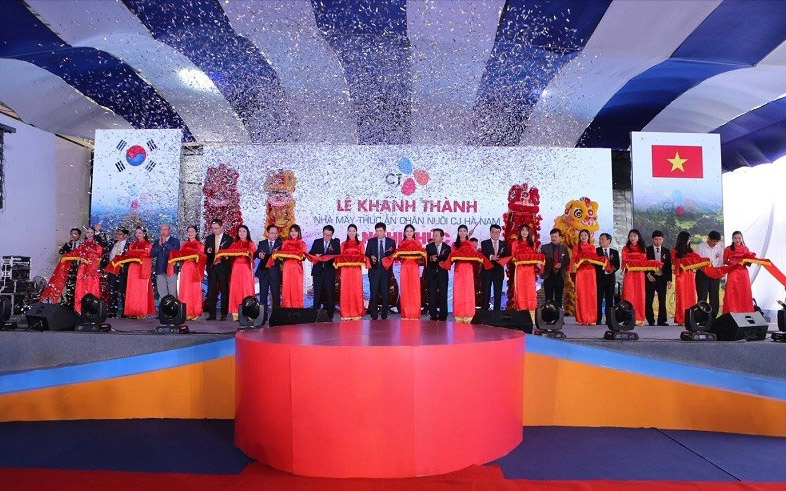 to chuc su kien khai truong khanh thanh