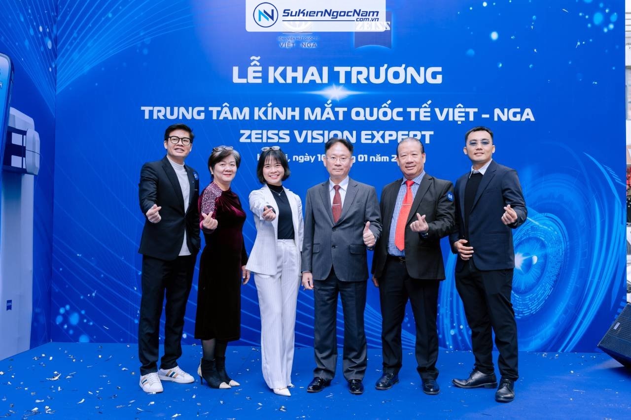 tổ chức sự kiện khai trương kính mắt Việt - Nga
