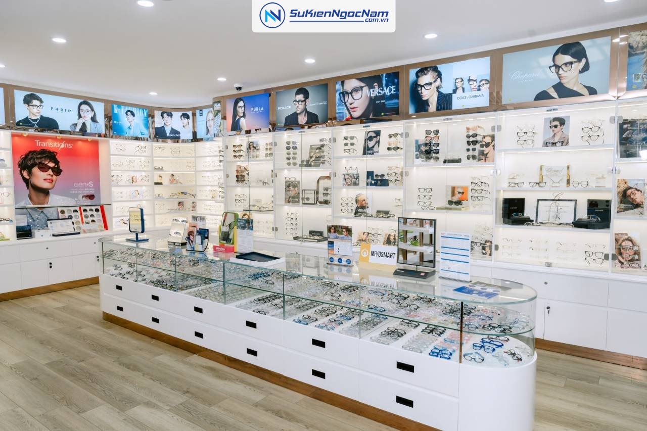 tổ chức sự kiện khai trương kính mắt Việt - Nga