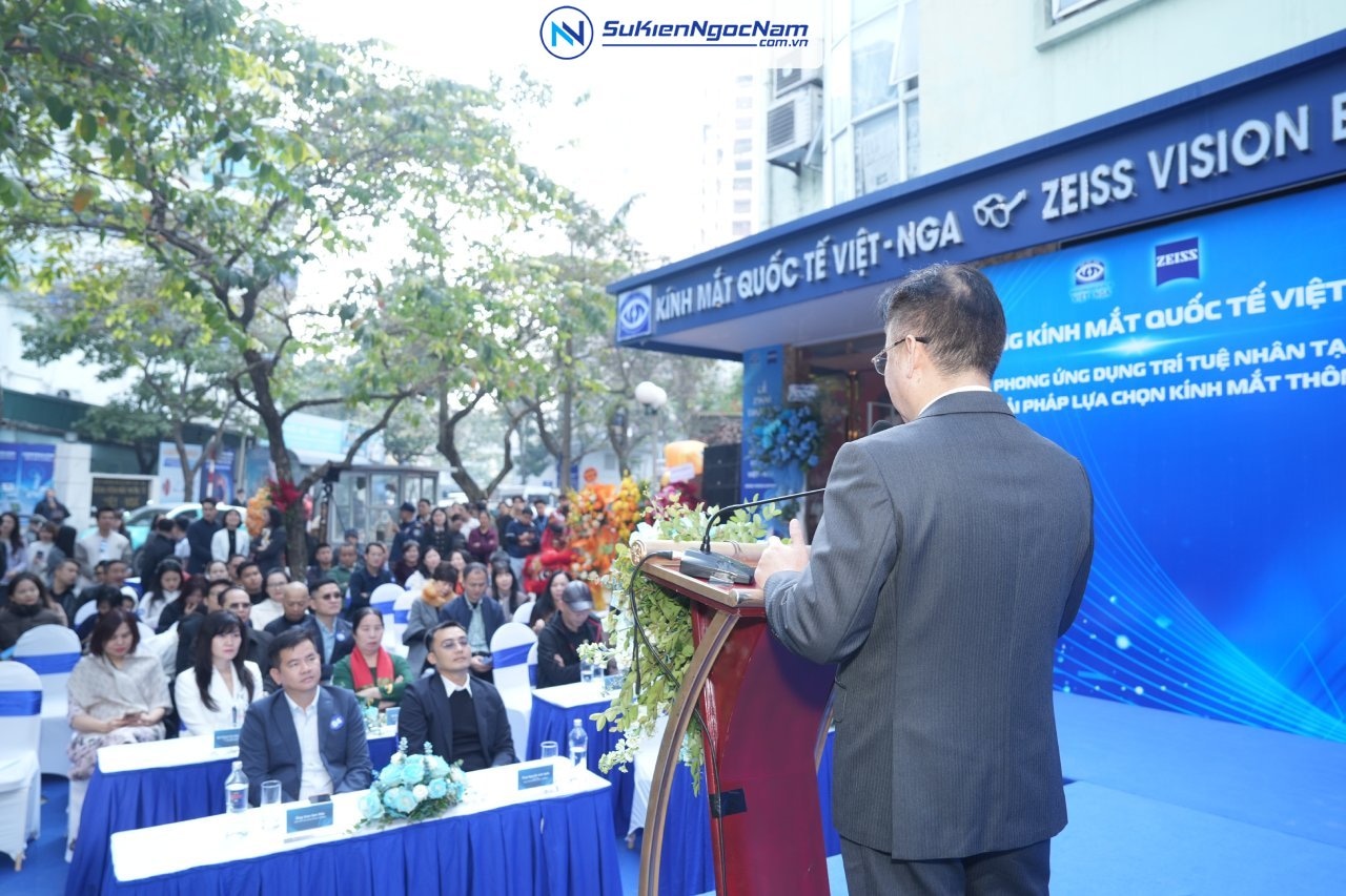 tổ chức sự kiện khai trương kính mắt Việt - Nga