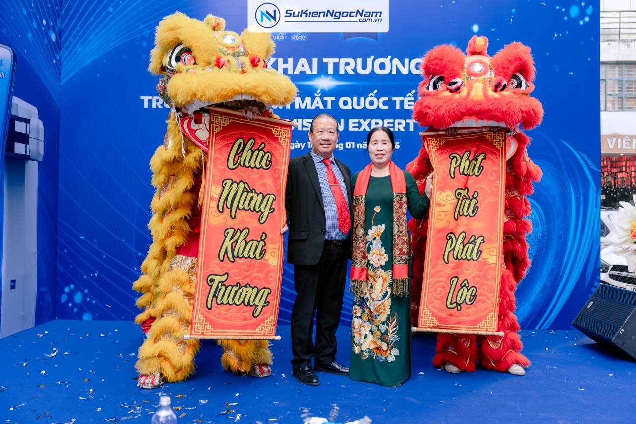 tổ chức sự kiện khai trương kính mắt Việt - Nga