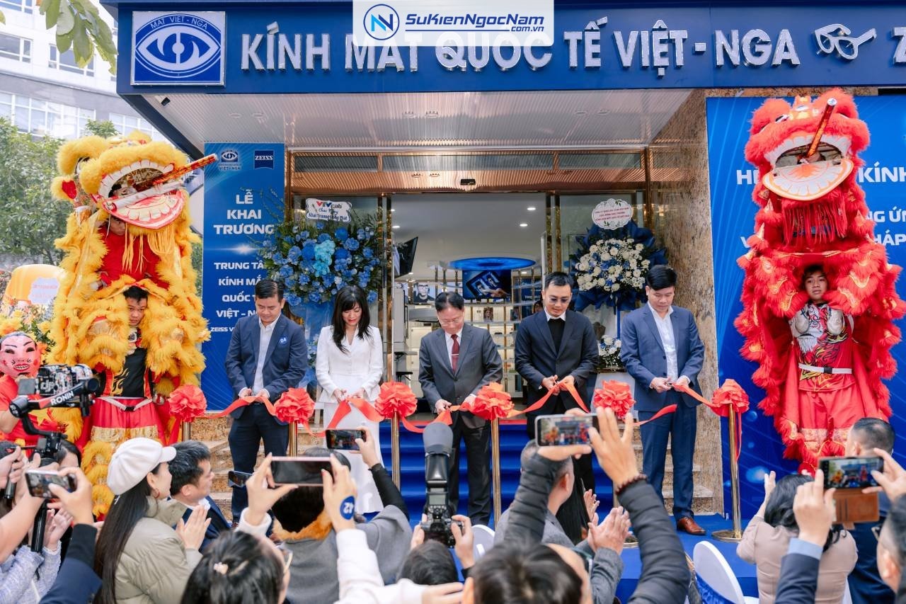 tổ chức sự kiện khai trương kính mắt Việt - Nga