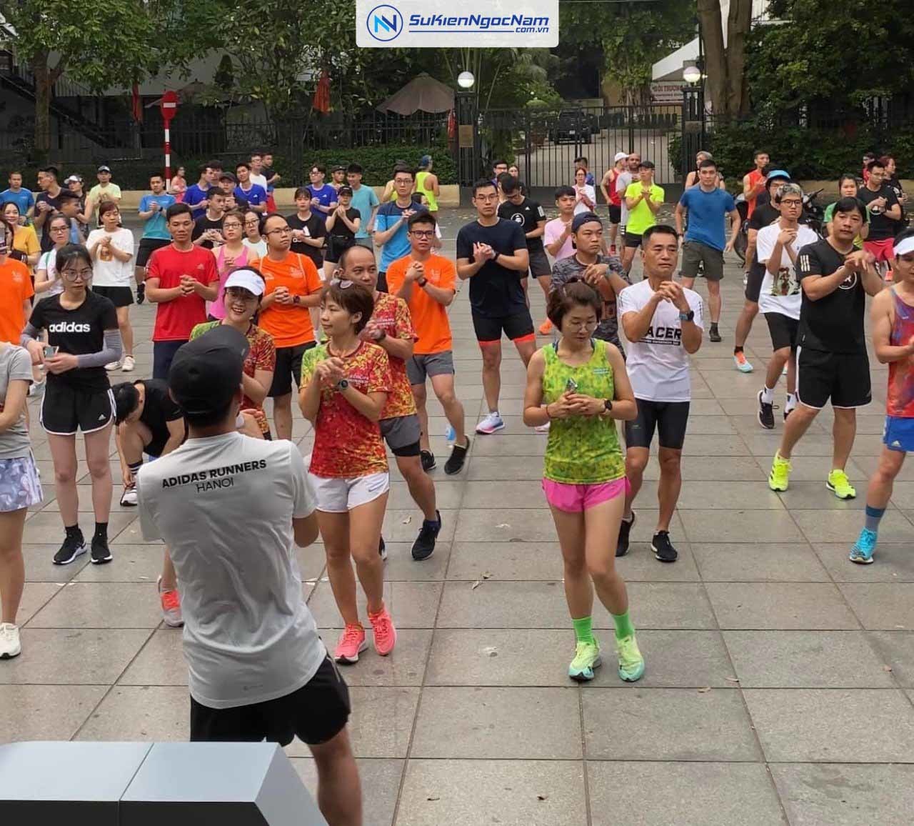 Tổ chức sự kiện kick-off chuyên nghiệp