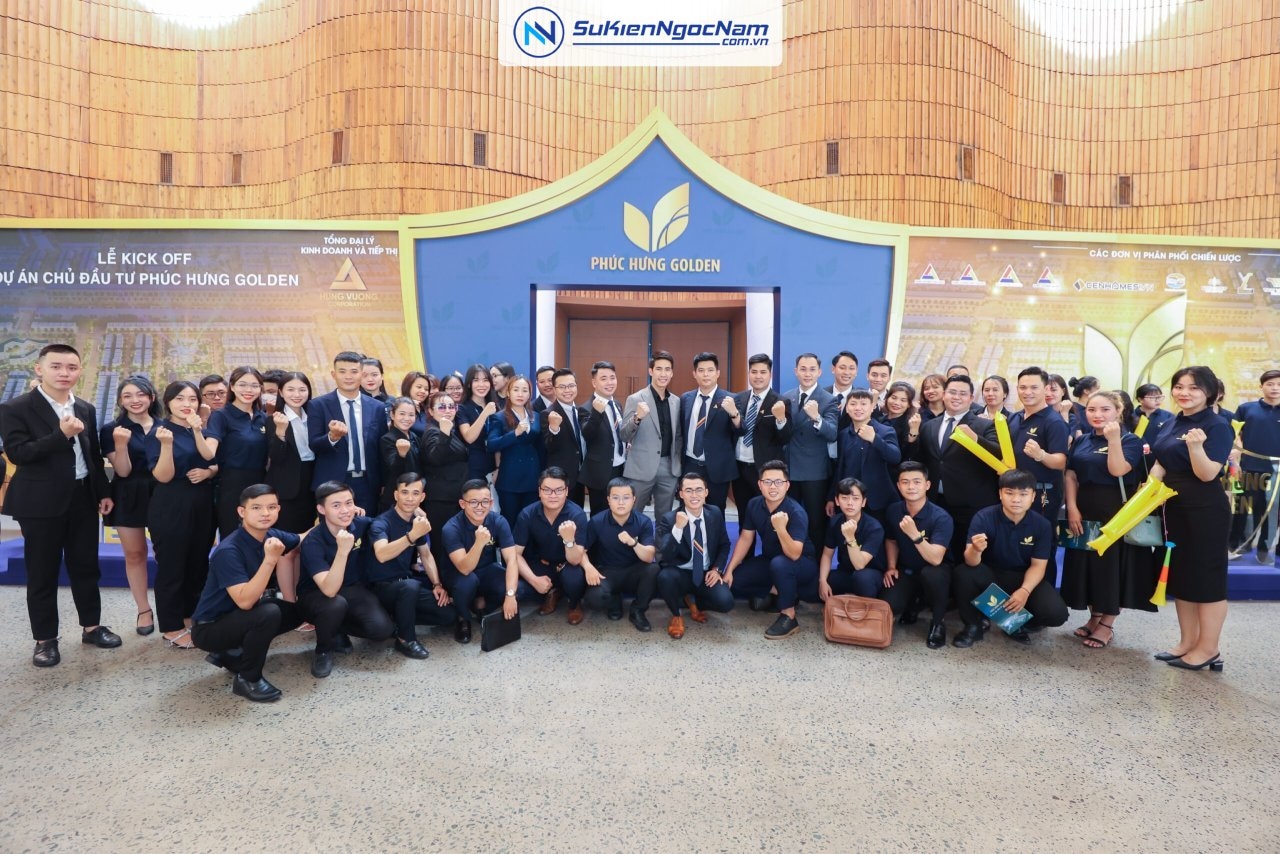 Tổ chức sự kiện kick-off đầu năm