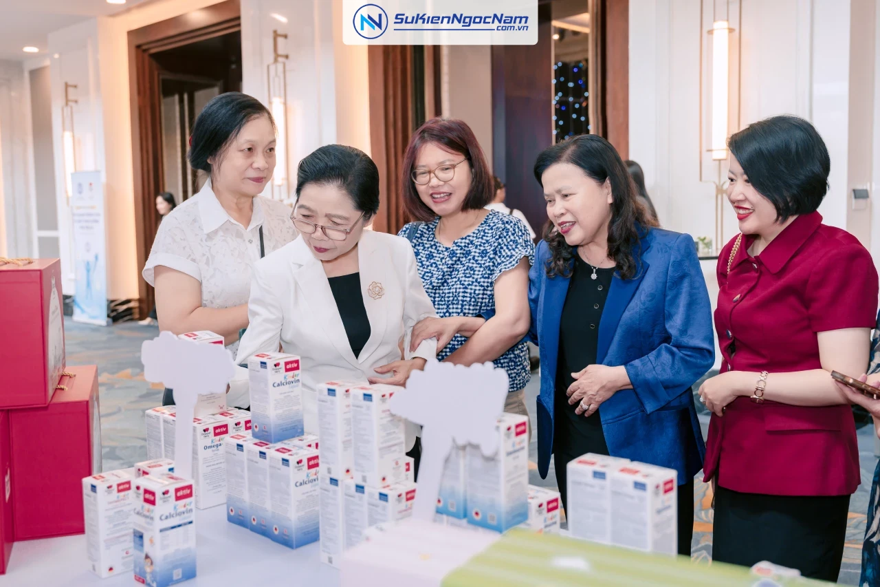 Hội thảo khoa học về tầm quan trọng của vi chất dinh dưỡng với trẻ em do Doppel Herz tổ chức